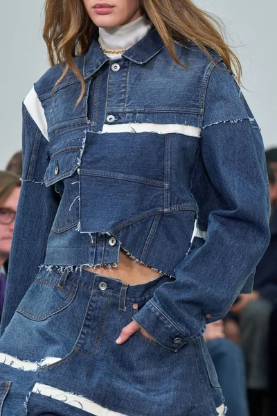 Look 70